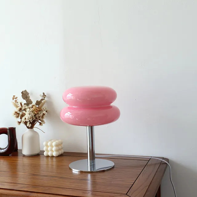 Junips | Luxury and subtle table lamp with elegant finish