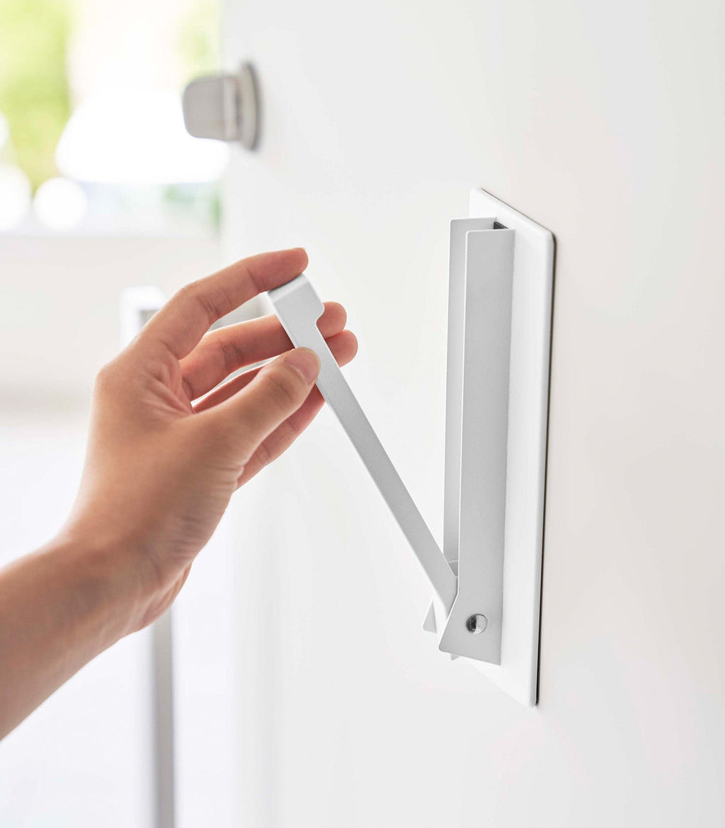 Junips | Magnetic Folding Hook - Steel