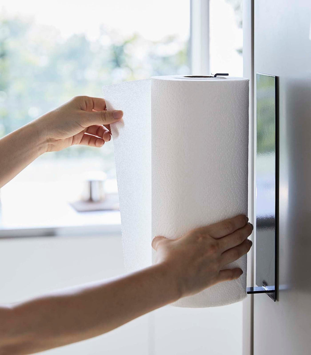 Junips | Magnetic Paper Towel Holder - Steel