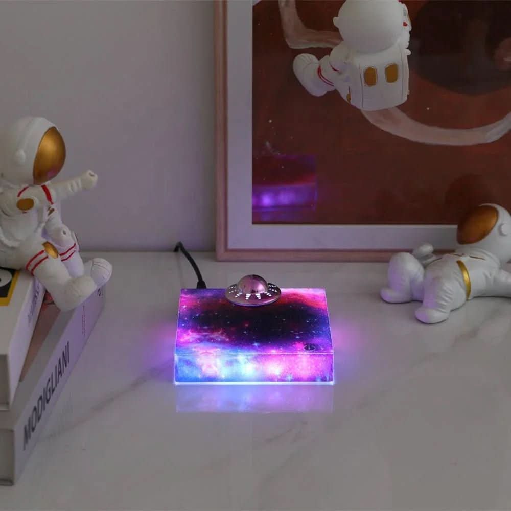 Junips | Magnetic LED Night Light with Floating Spaceship Design