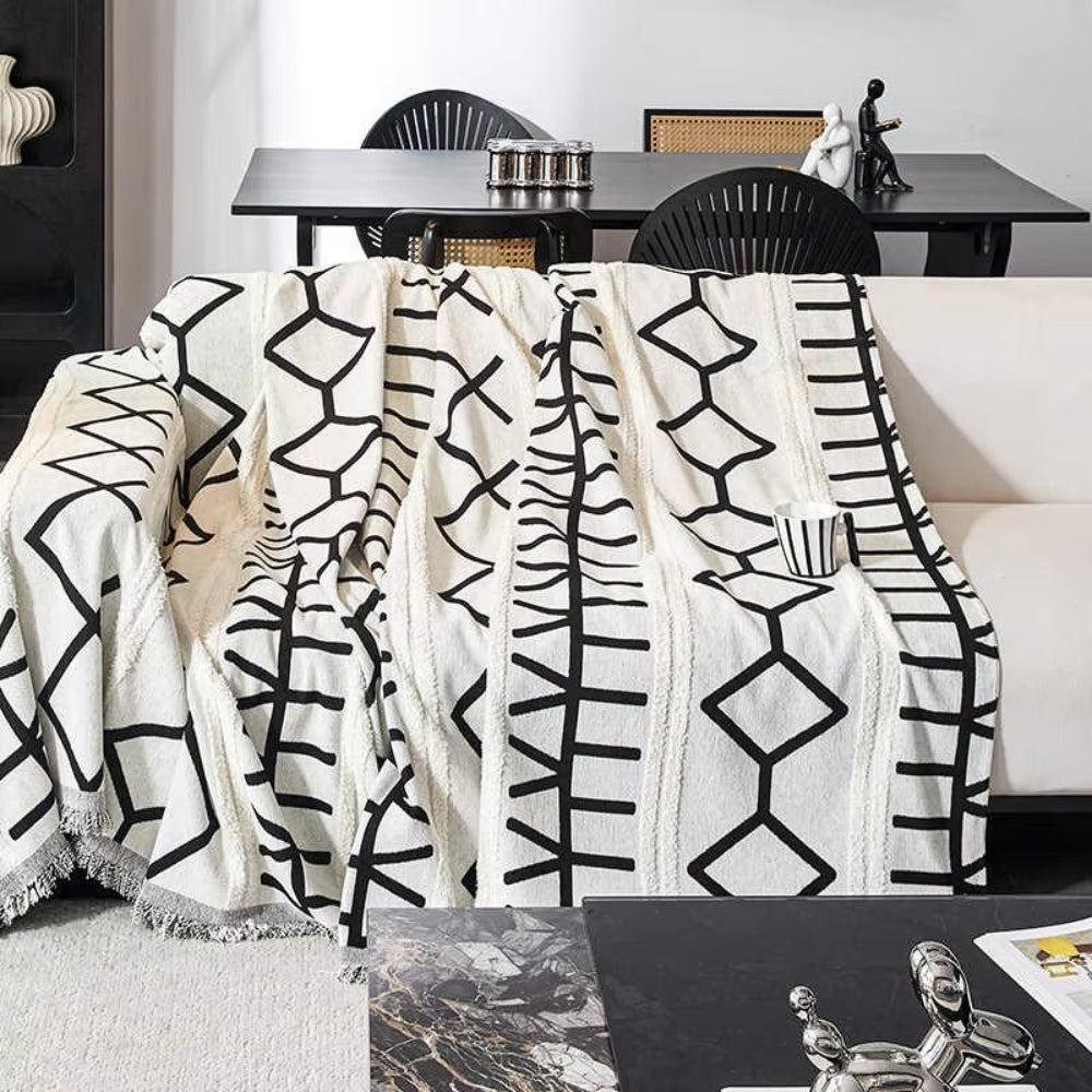 Junips | Maze Four-Season Chenille Sofa Cover