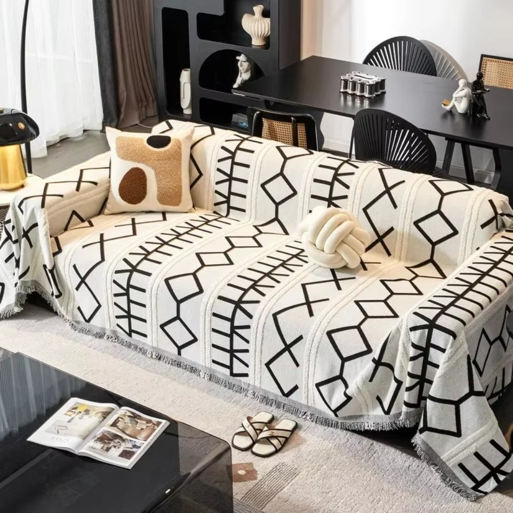 Junips | Maze Four-Season Chenille Sofa Cover