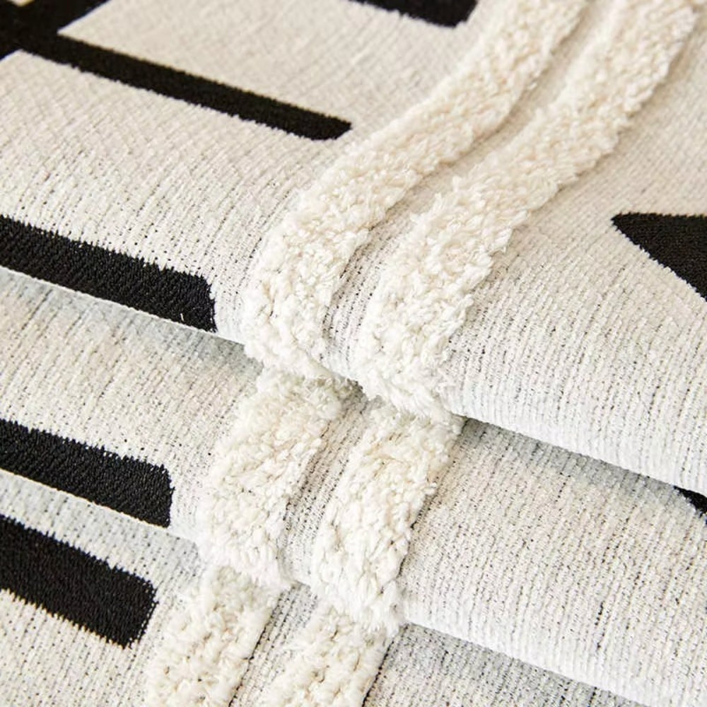 Junips | Maze Four-Season Chenille Sofa Cover
