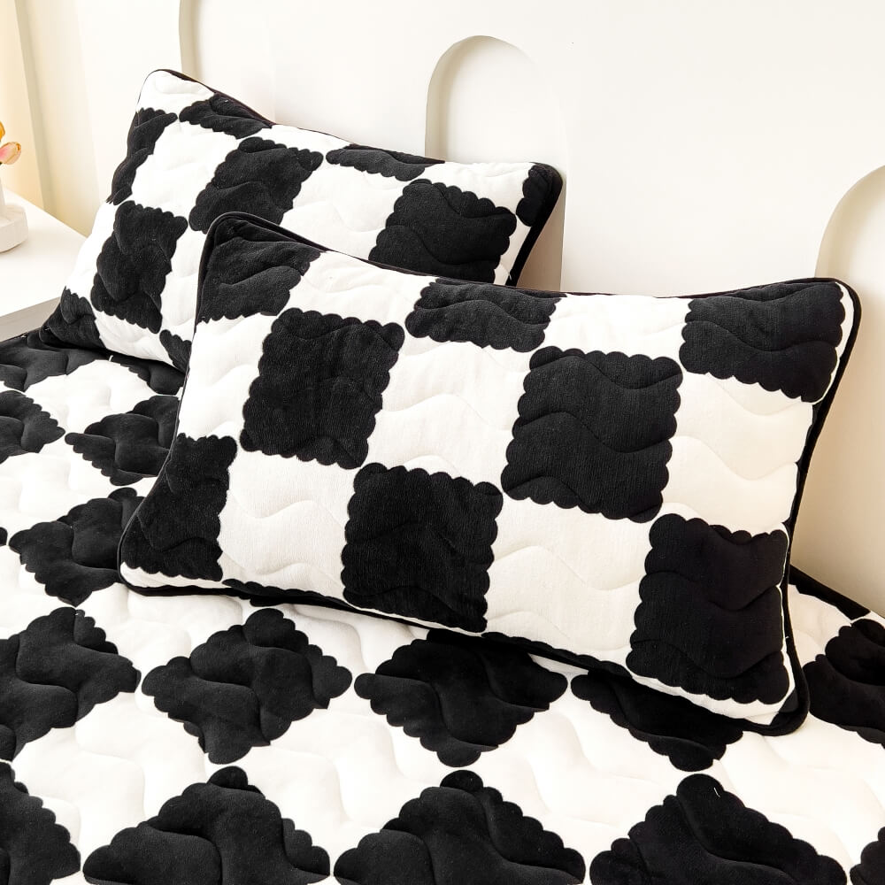 Junips | Milk Velvet Checked Bed Linen Fitted Sheet Mattress Cover
