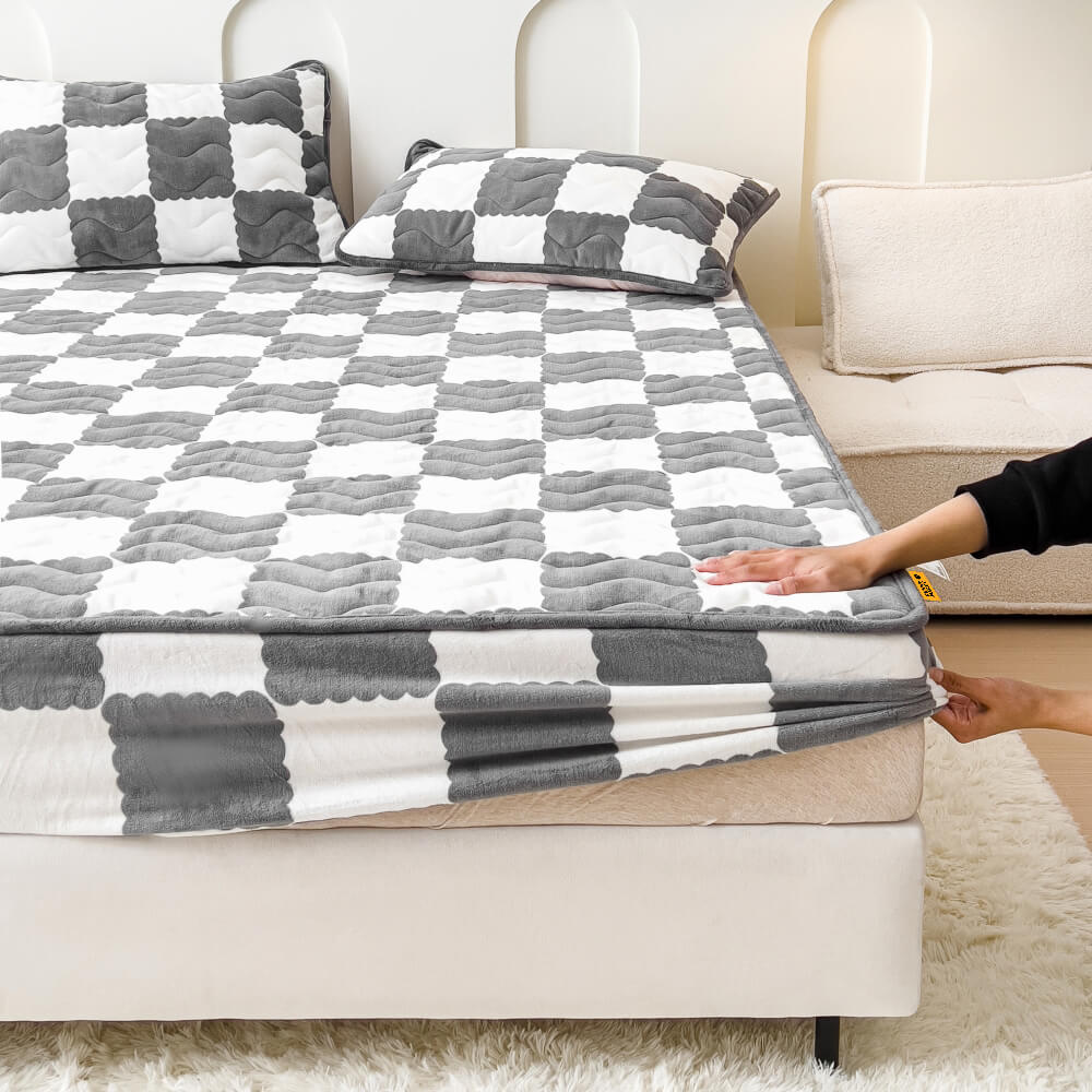 Junips | Milk Velvet Checked Bed Linen Fitted Sheet Mattress Cover