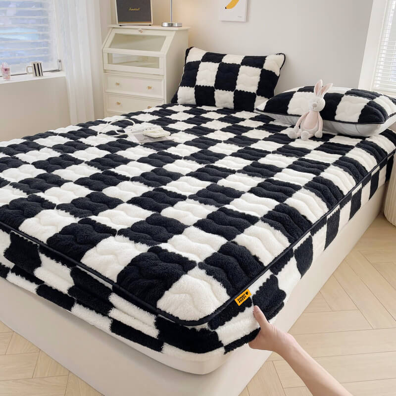 Junips | Milk Velvet Checked Bed Linen Fitted Sheet Mattress Cover