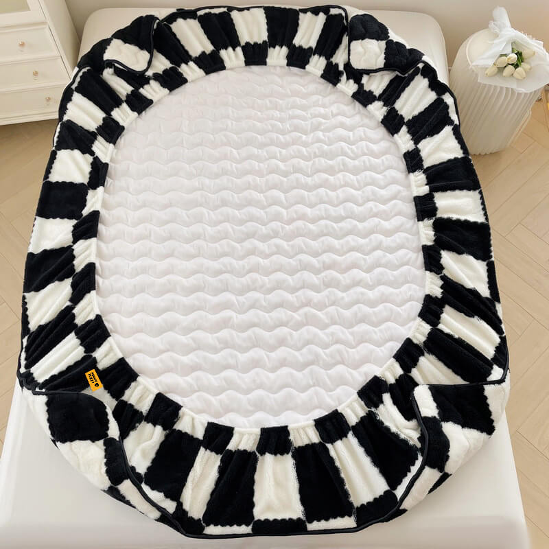 Junips | Milk Velvet Checked Bed Linen Fitted Sheet Mattress Cover