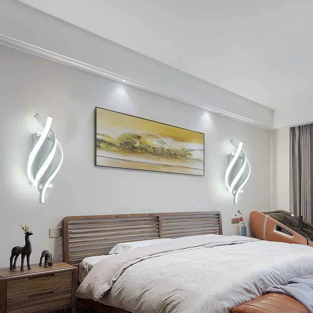 Junips | Spiral-shaped wall light