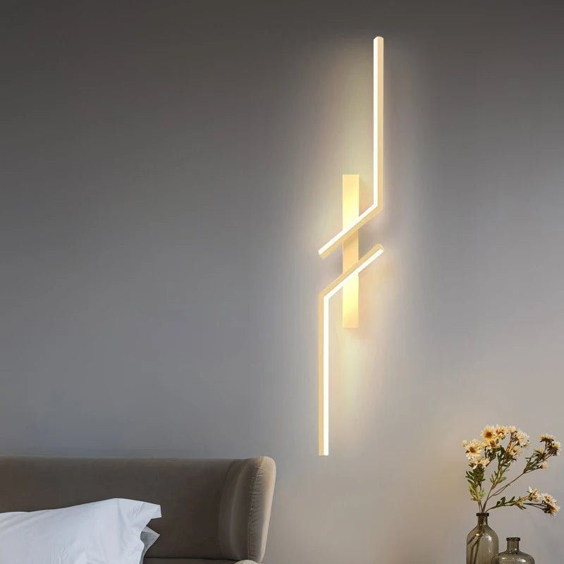 Junips | Creative LED wall lamp with stripe design | Modern design and dimmable light in 3 colors