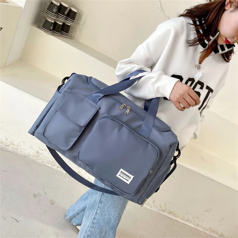 Junips | Multi-Pocket Travel Bag, Sports and Gym Duffle with Separate Shoe Compartment