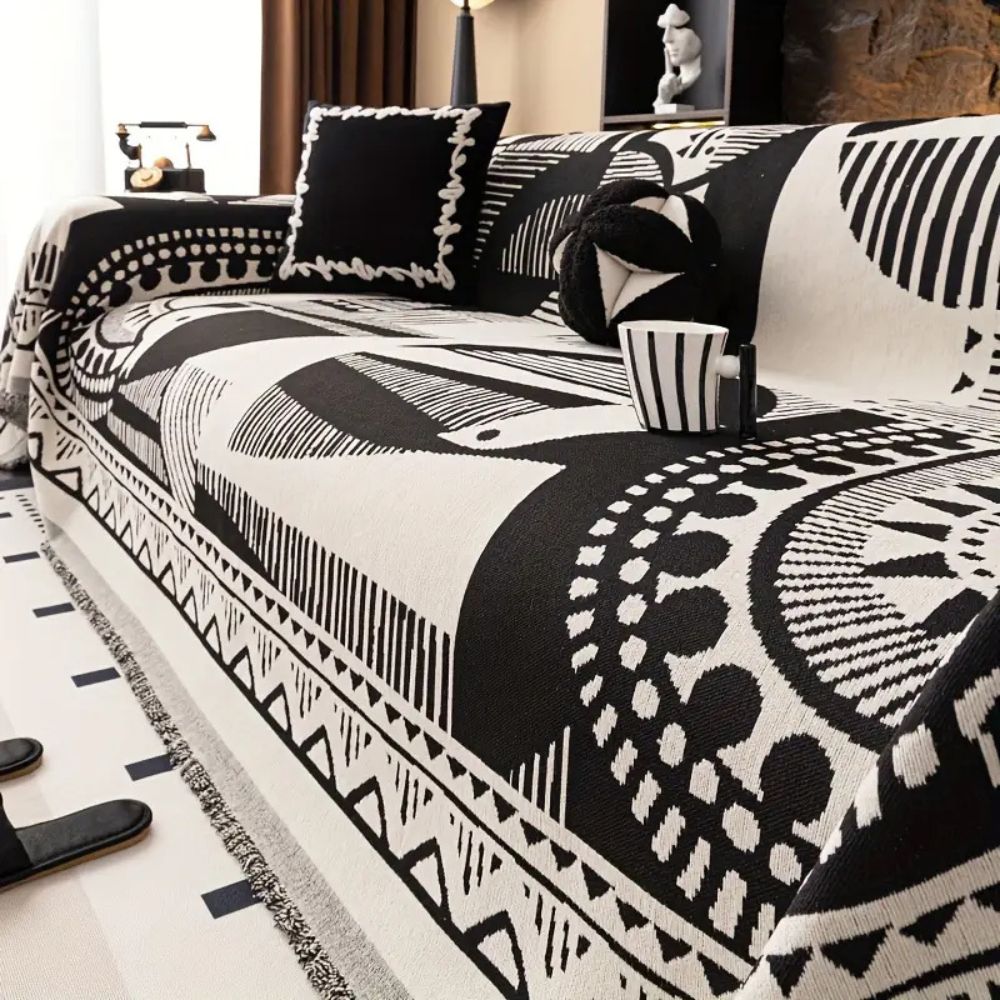 Junips | Mystic Lines Pattern Sofa Cover