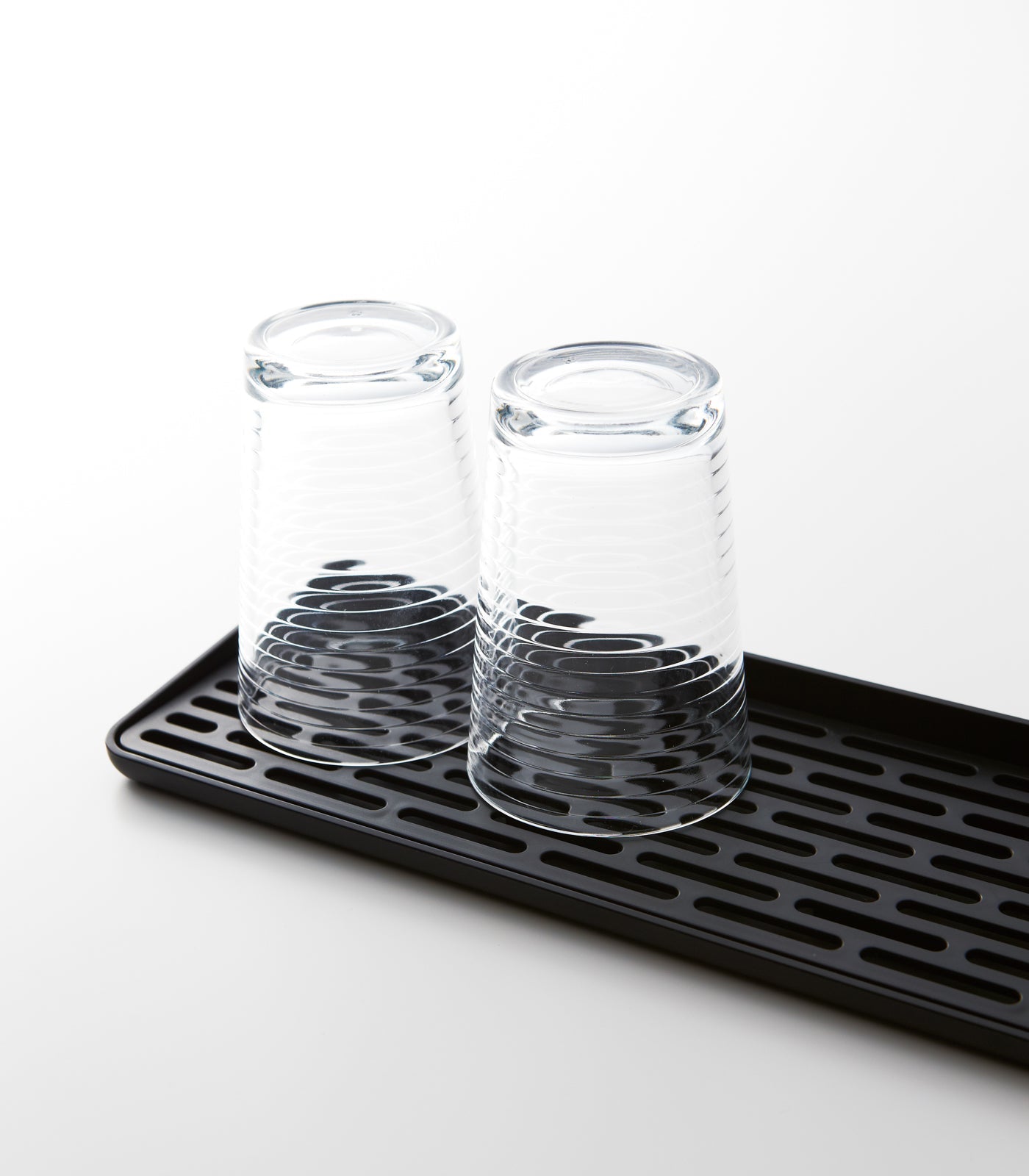 Junips | Narrow Sink Draining Area