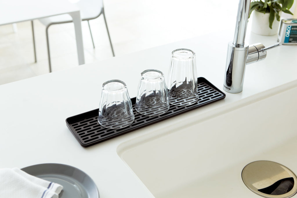 Junips | Narrow Sink Draining Area