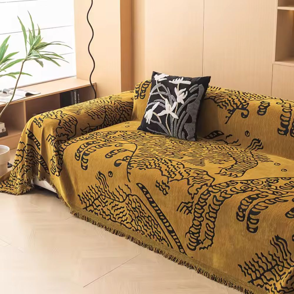 Junips | Nature Sketch Pattern Sofa Cover
