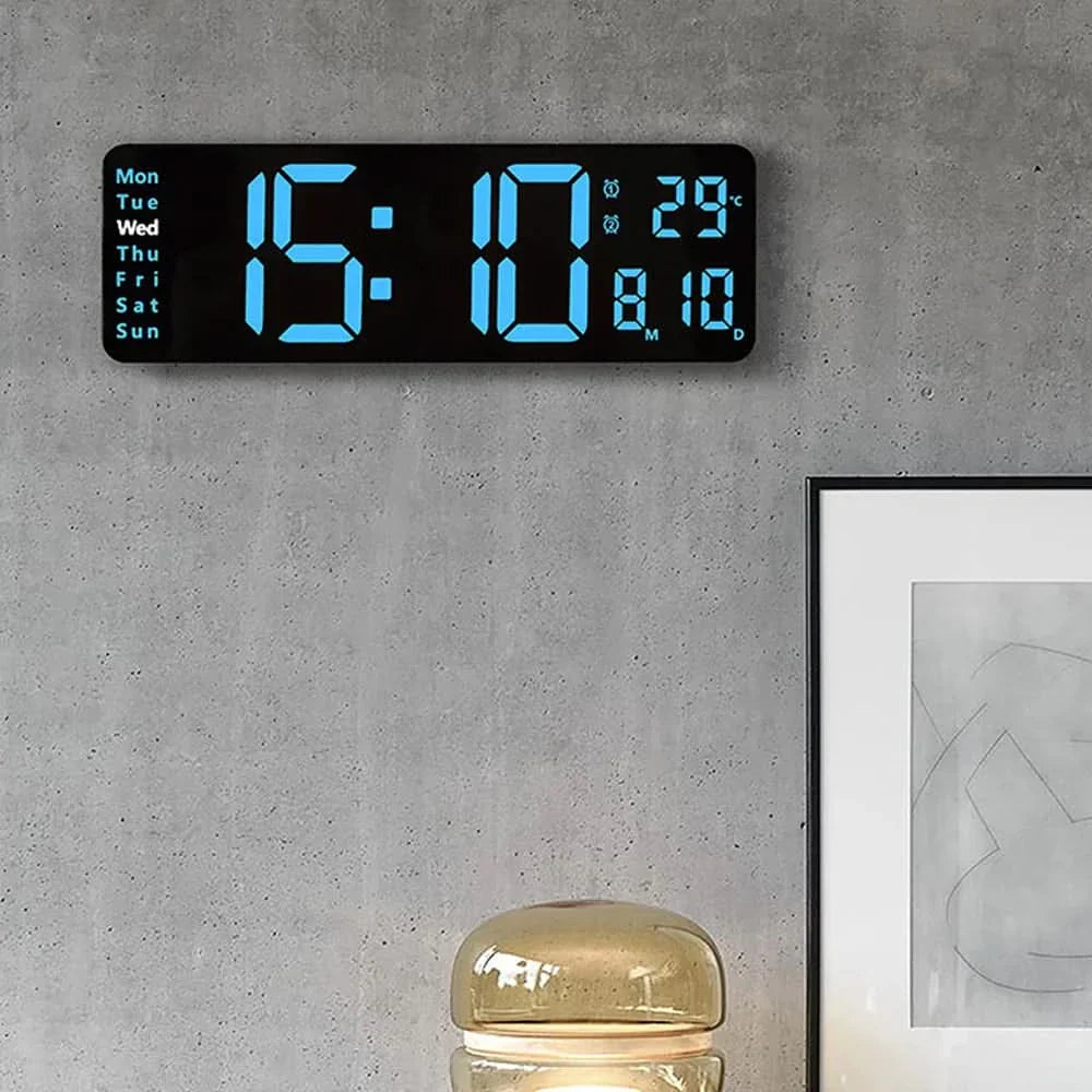 Junips | ARIS - Digital watch with night light Features