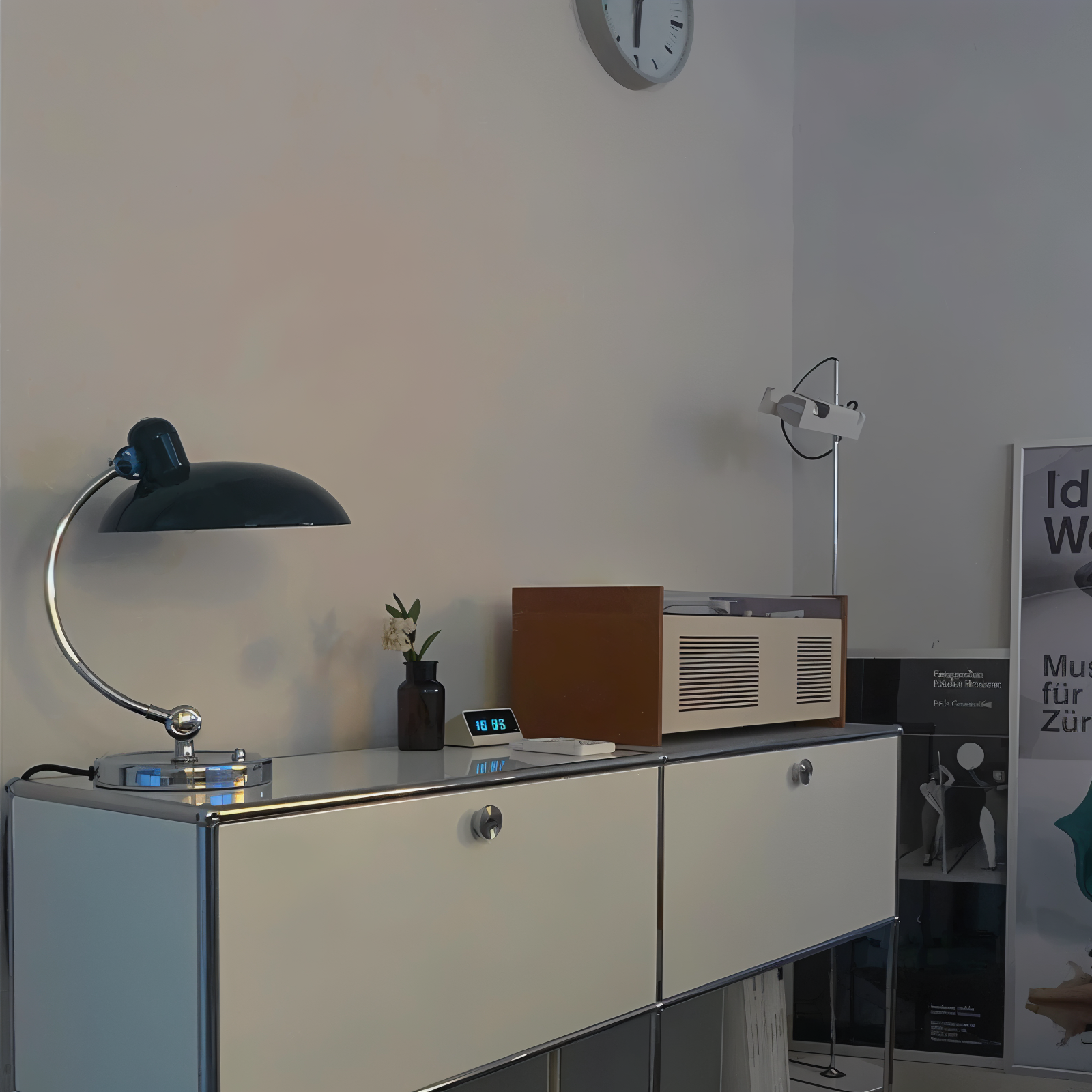 Junips | NostaChic | Adjustable Vintage Iron Dome Table Lamp for Desk & Reading Corners