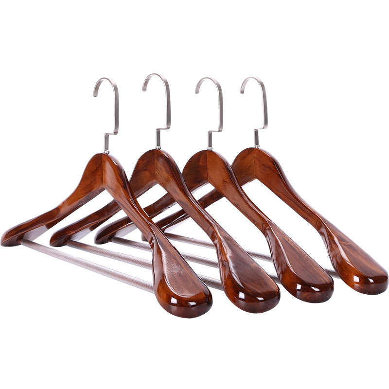 Junips | Oaklee Élite – Luxury Wood Hangers with Sophisticated Design