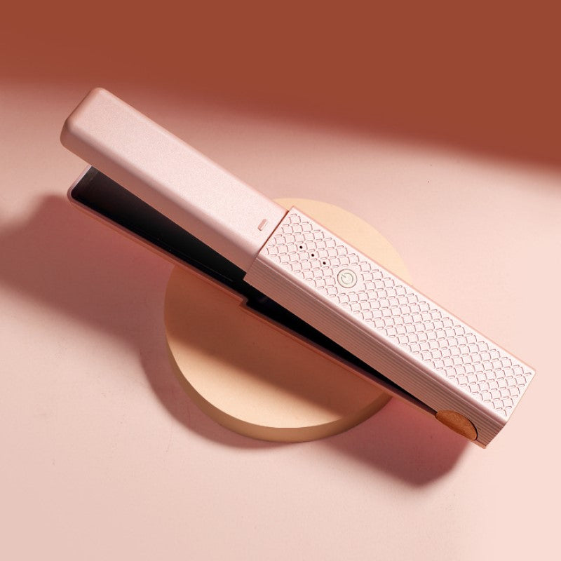 Junips | Portable cordless straightener with USB charging