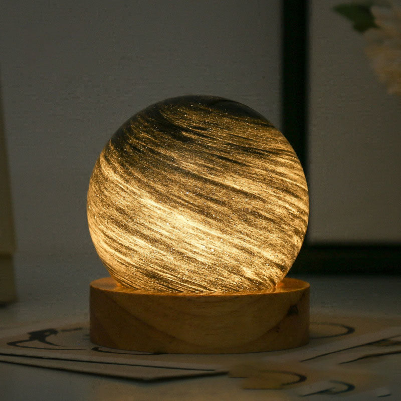 Junips | Enchanting Planet Lamp – A Universe of Colors and Dreams