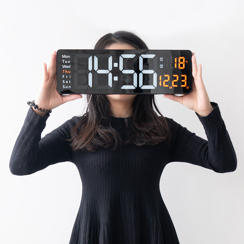 Junips | Nordic Digital Watch 16 Inch Display