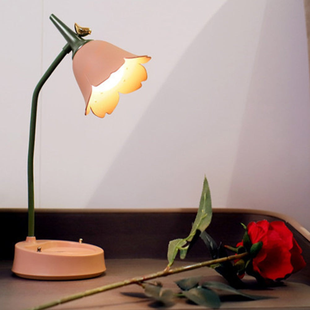 Junips | Modern Flower LED Table Lamp ABS Plastic