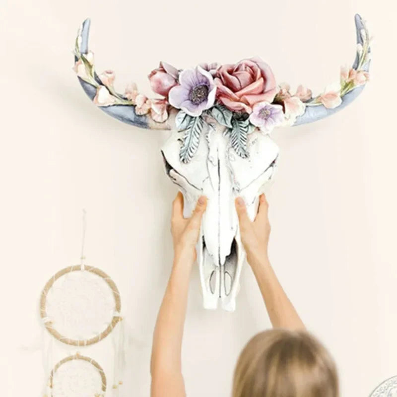 Junips | Cow Skull - Bully - Wall Decoration with Flowers - Resin Home Decor
