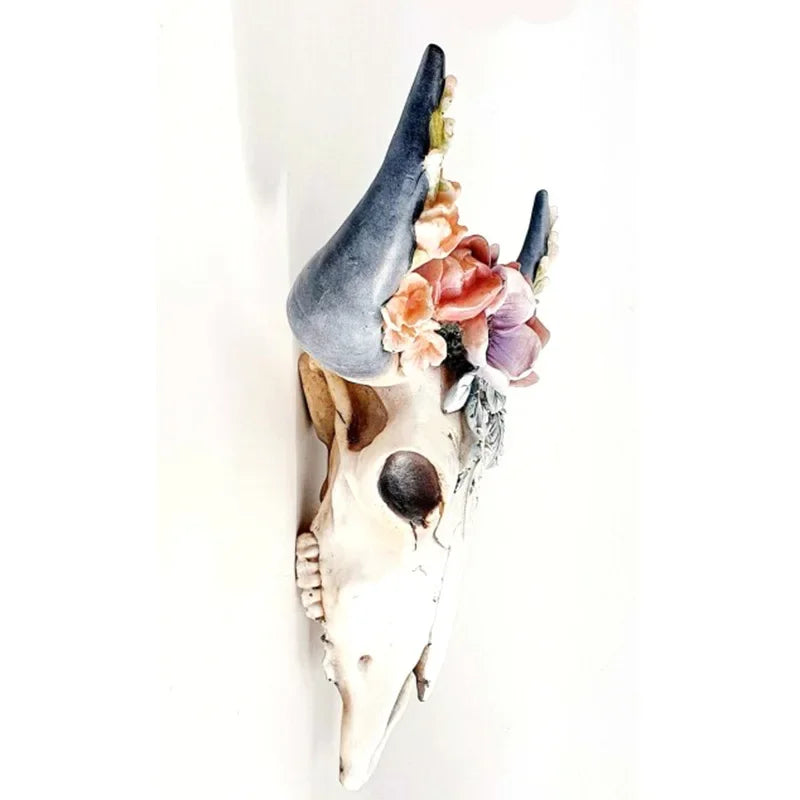 Junips | Cow Skull - Bully - Wall Decoration with Flowers - Resin Home Decor