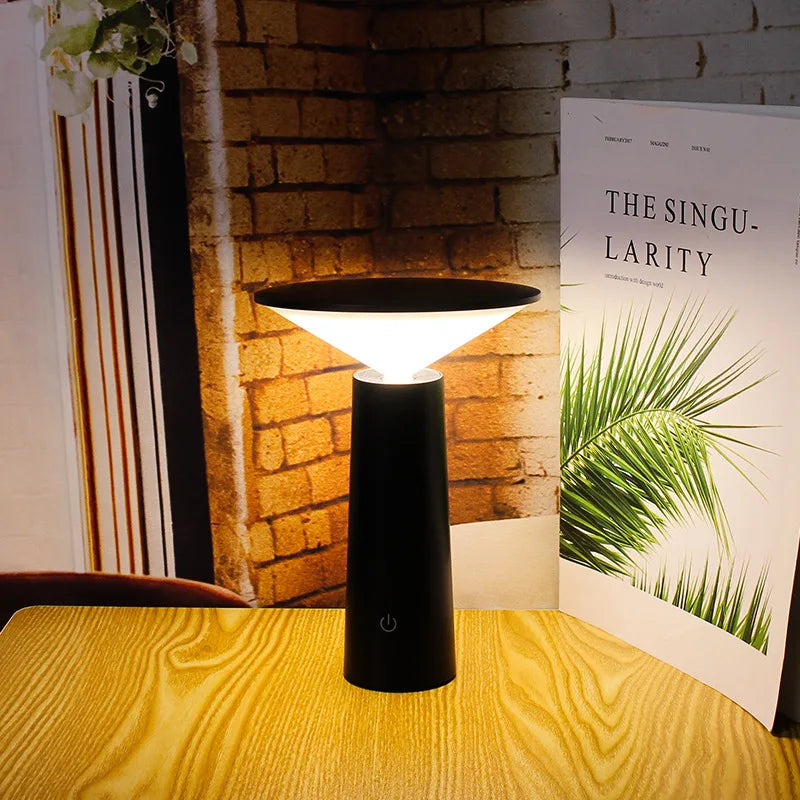 Junips | – Modern Touch Table Lamp with USB