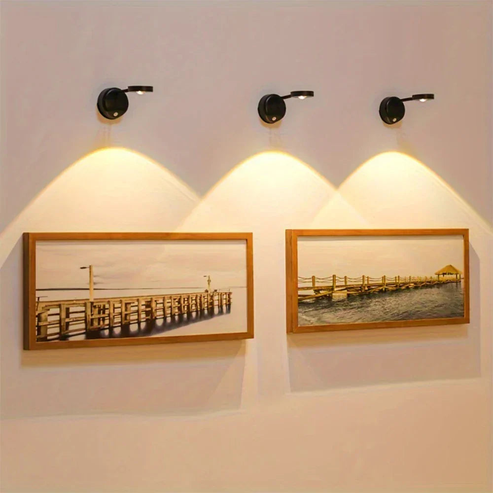 Junips | Wall Spot - SmartGlow - Rechargeable LED - Motion Sensor
