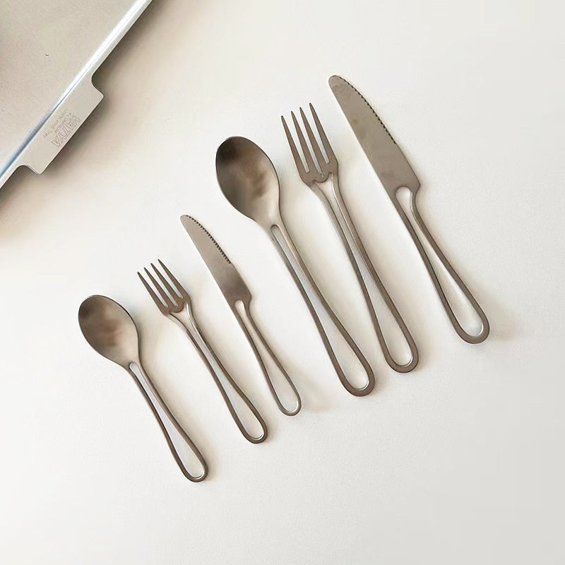 Junips | Outline Cutlery Set made of Stainless Steel