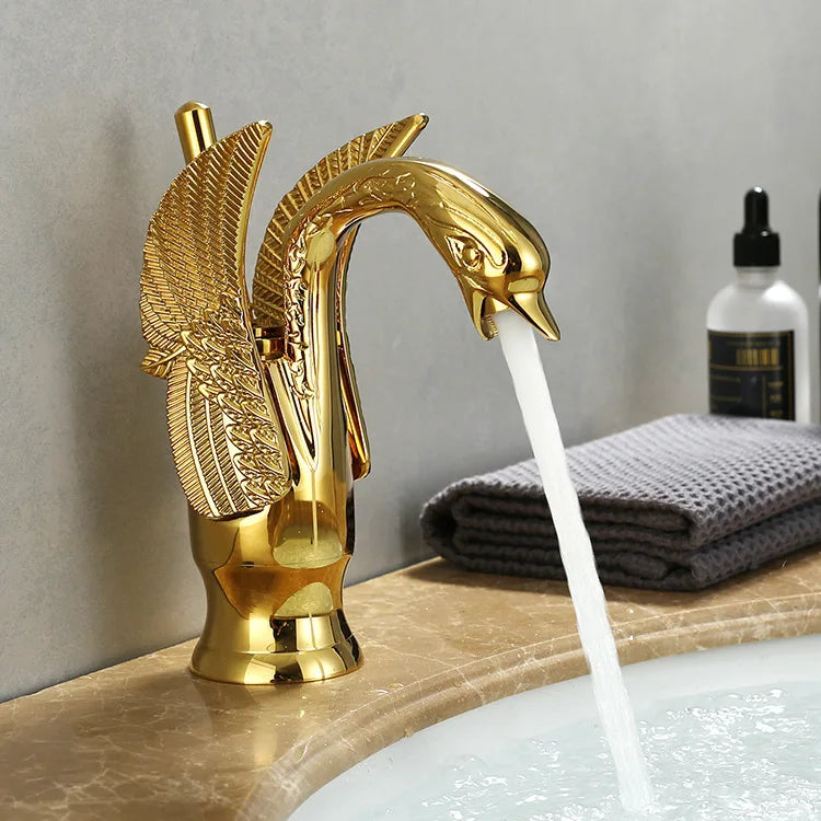 Junips | Swan Single Handle Golden Basin Faucet