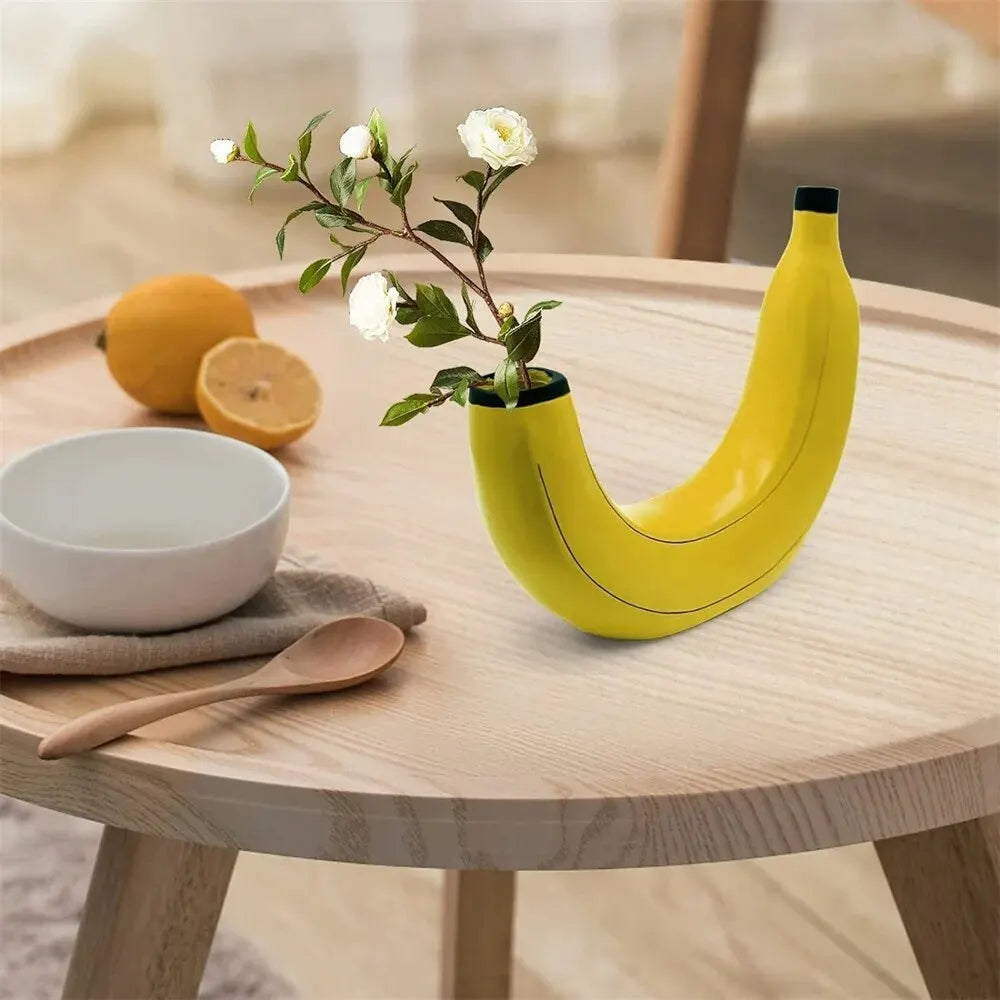 Junips | Banana vase, flower vase made of resin, cute banana shape, decorative tabletop vase for flower arrangements, living room, bedroom, home decoration
