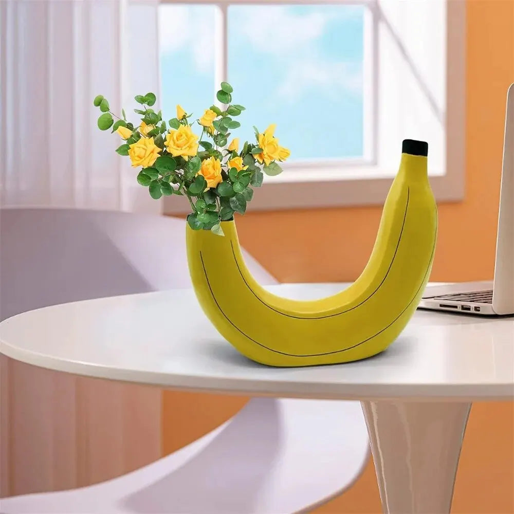 Junips | Banana vase, flower vase made of resin, cute banana shape, decorative tabletop vase for flower arrangements, living room, bedroom, home decoration
