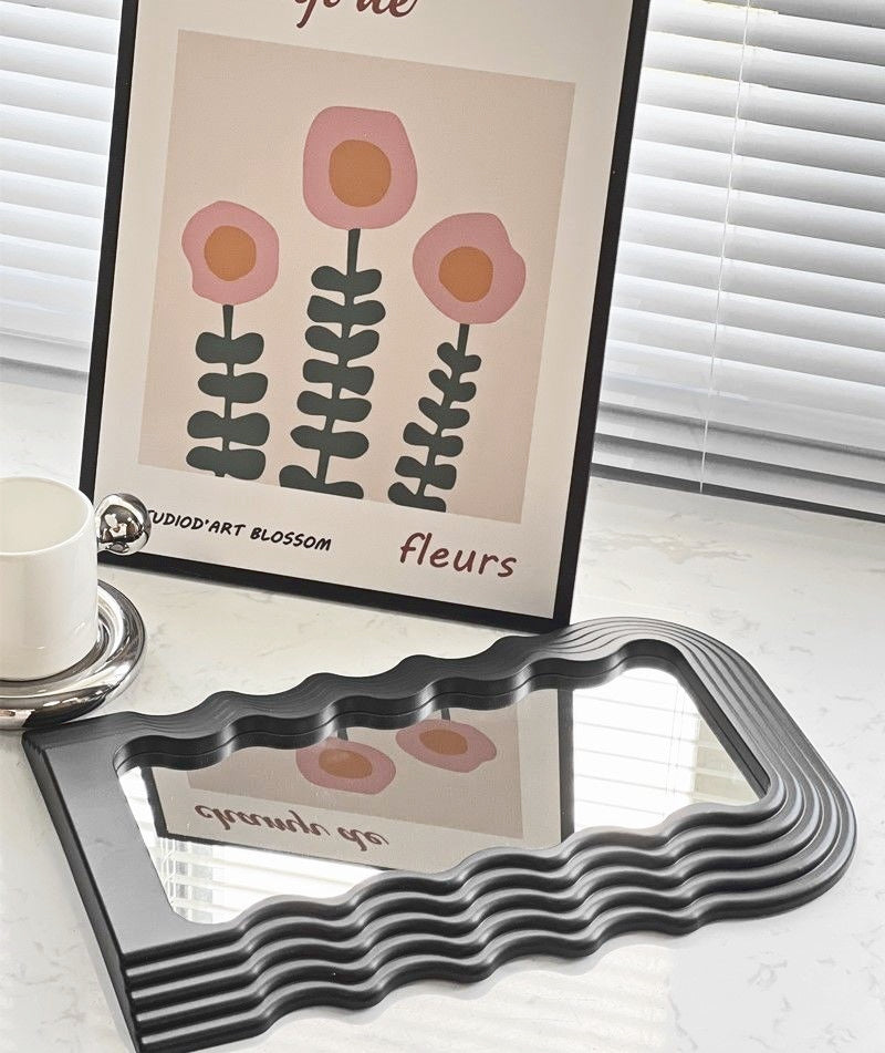 Junips | Wave Shock Retro Mirror
