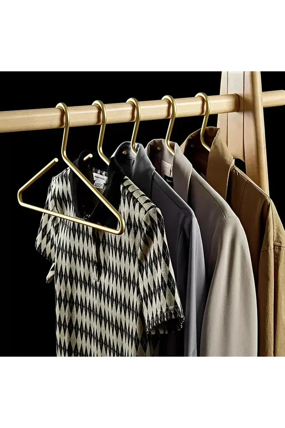 Junips | LuxeLine Metal Hanger