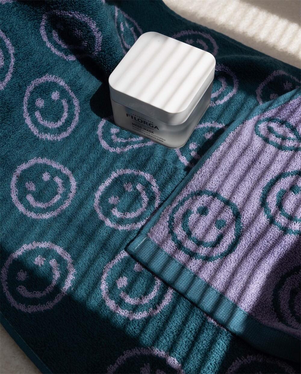 Junips | Double-sided Smiley Towel