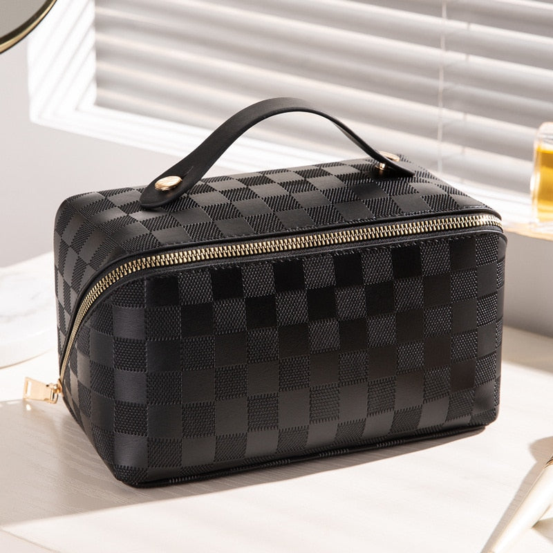 Junips | Luxury Checkered Make-up Cosmetic Bag