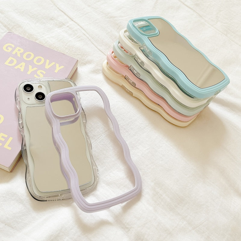 Junips | Wavy Makeup Mirror Phone Case