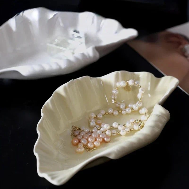Junips | Cream Ceramic Shell Plate
