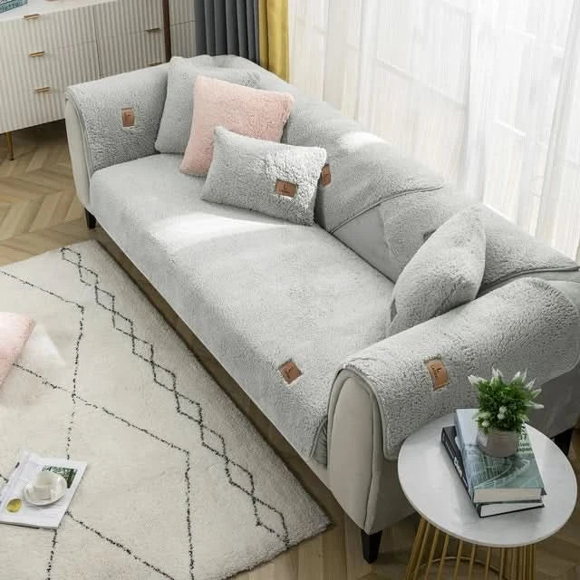 Junips | CozyShield - Elegant and protective stretch sofa cover