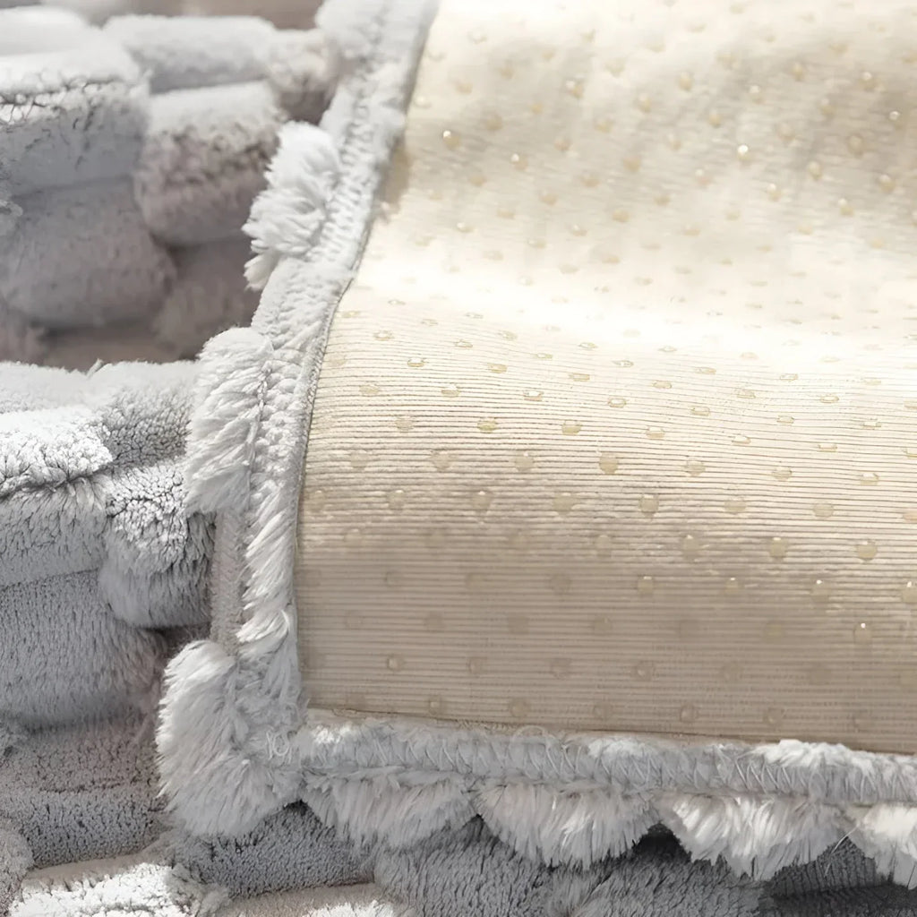 Junips | Luxurious velvet sofa cover with textured pattern
