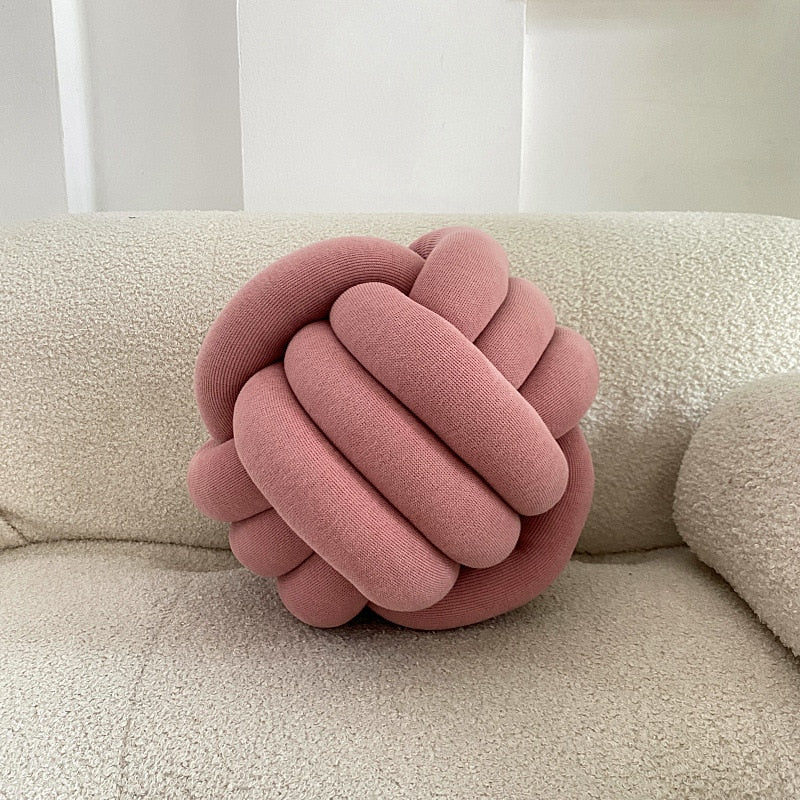Junips | Knot Pillow