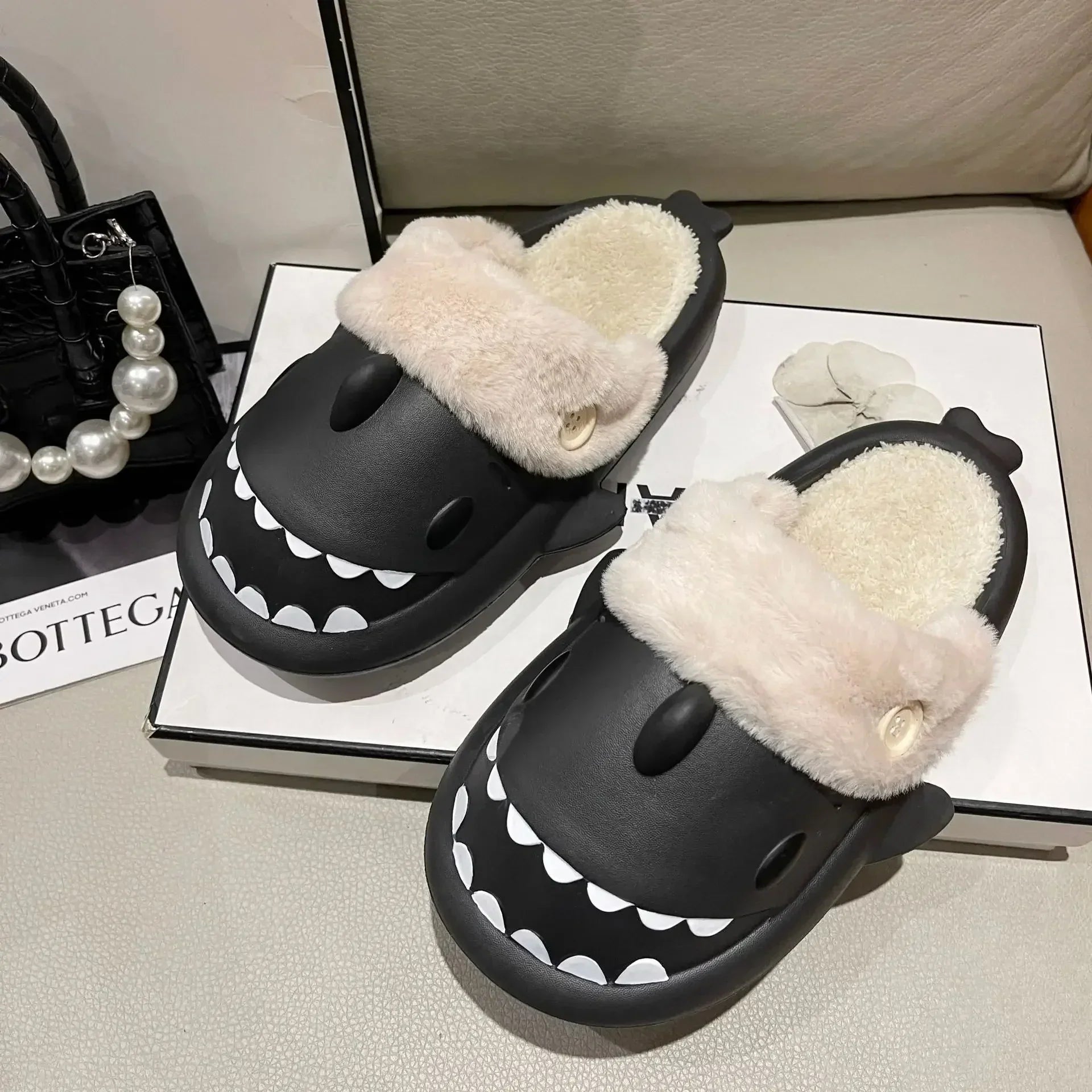 Junips | SharkSlides - Funny Cotton Slippers