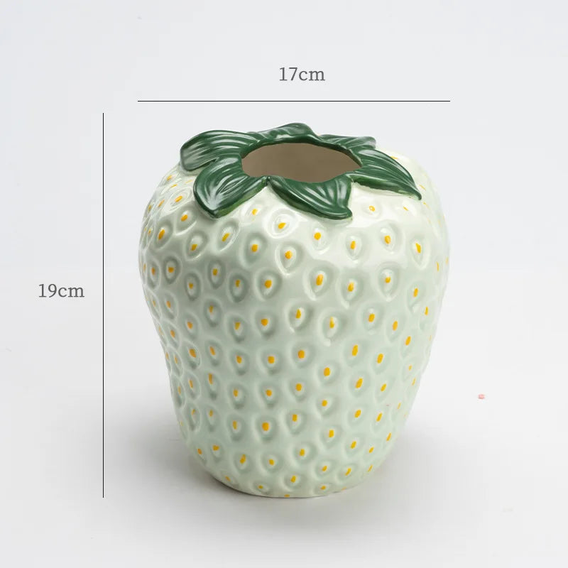 Junips | Ugly Strawberry Vase