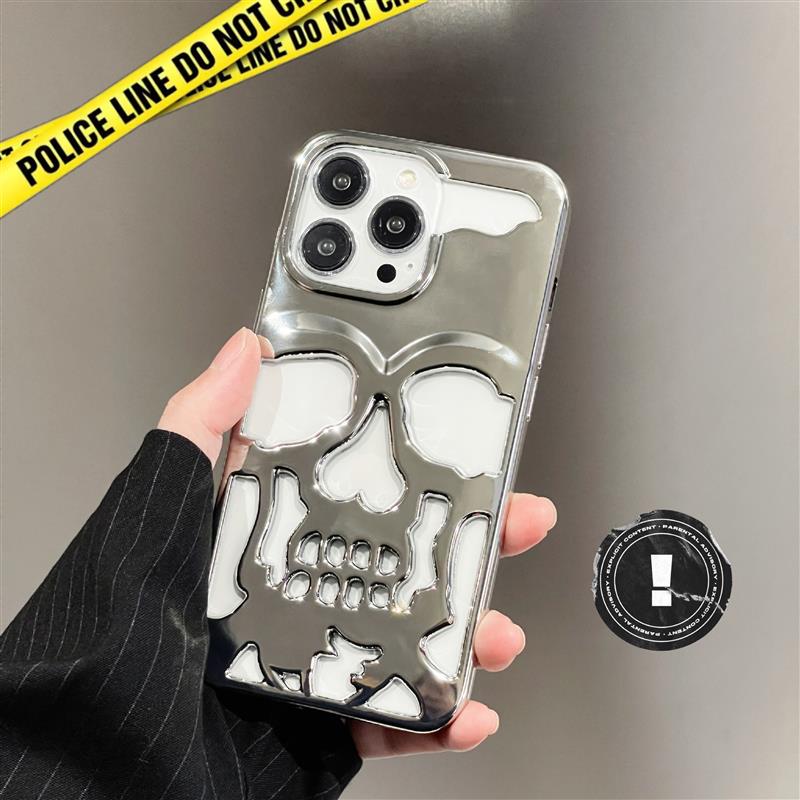Junips | Gothic Midnight Skull Phone Case