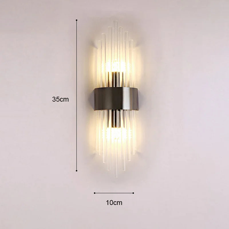 Junips | Elegant LED Wall Lamp in Gold