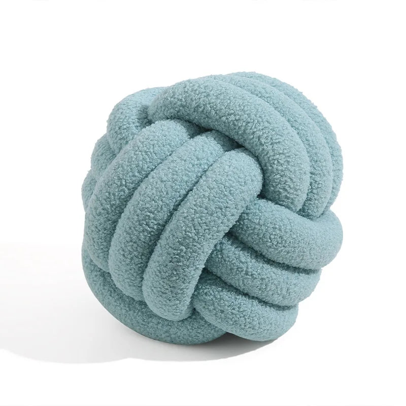 Junips | Throw Pillow - Cozy - Hand-Knotted Ball - Sheepskin