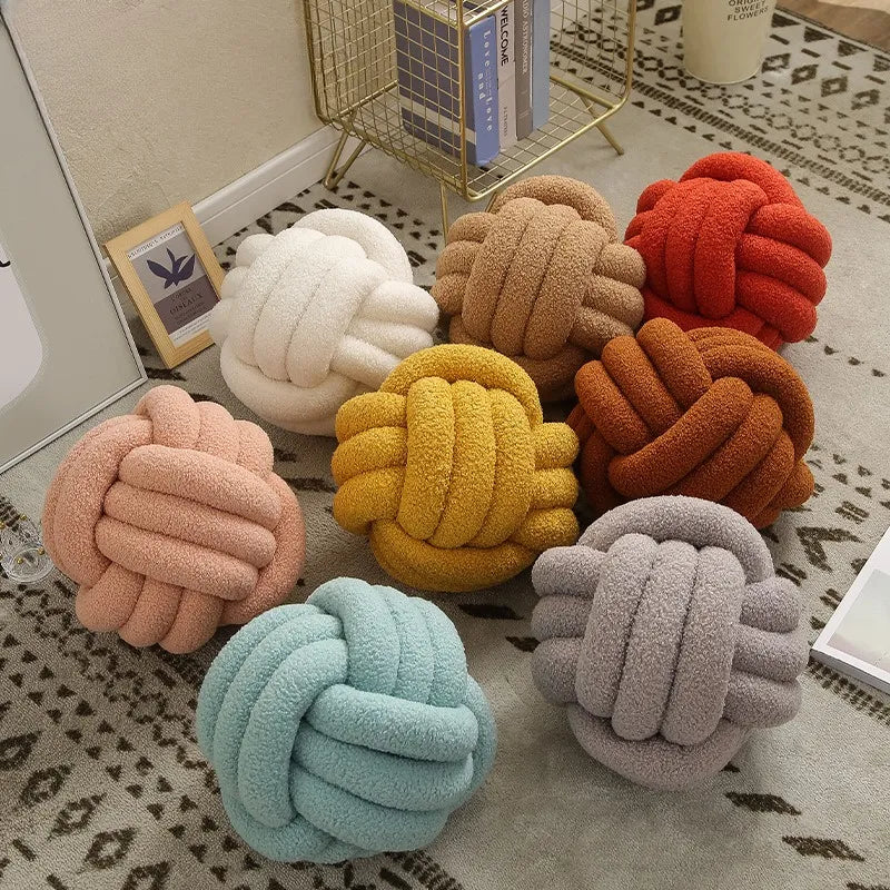 Junips | Throw Pillow - Cozy - Hand-Knotted Ball - Sheepskin