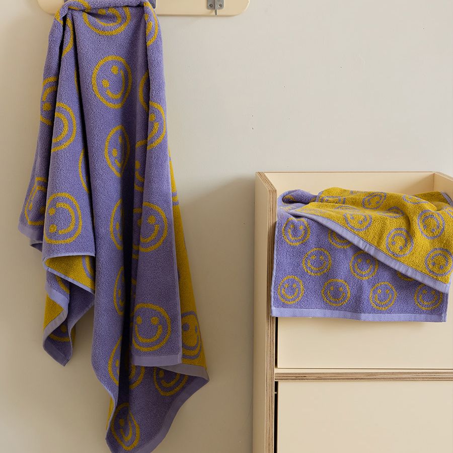 Junips | Double-sided Smiley Towel
