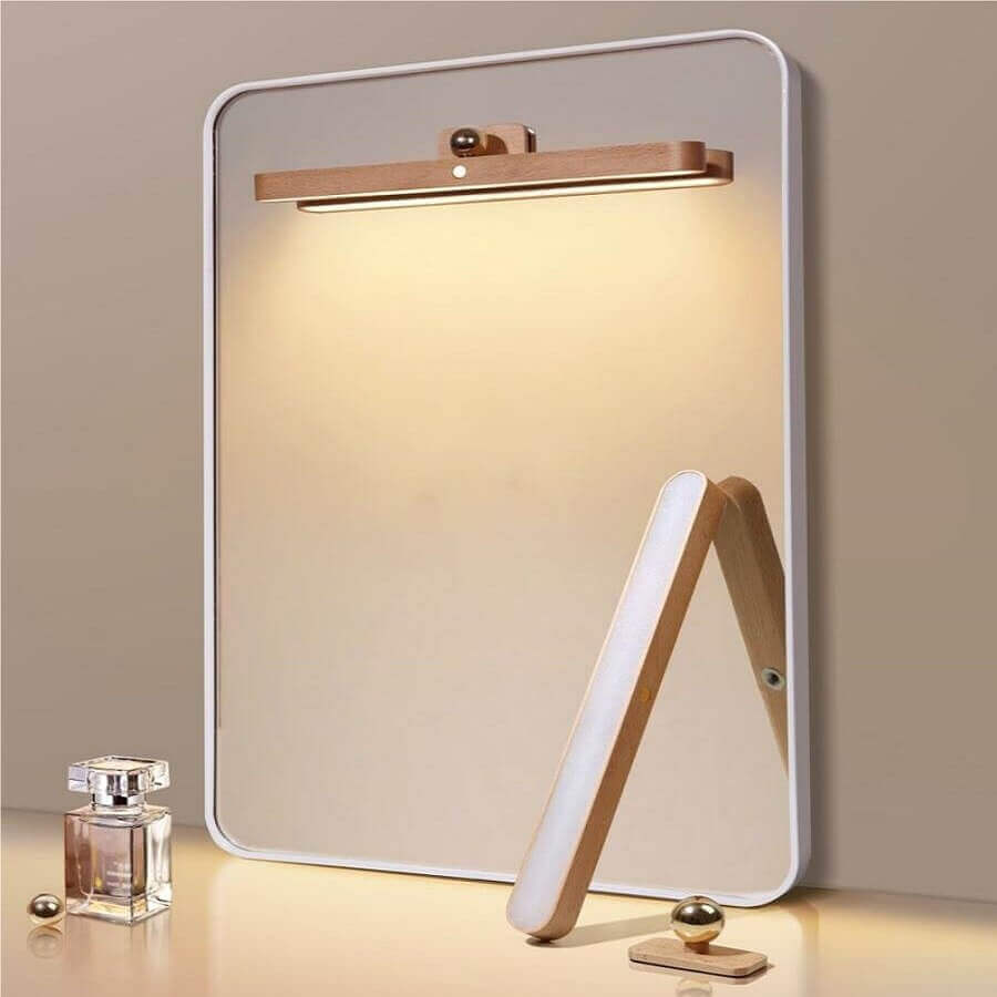 Junips | USB Magnetic Charging Wall Light